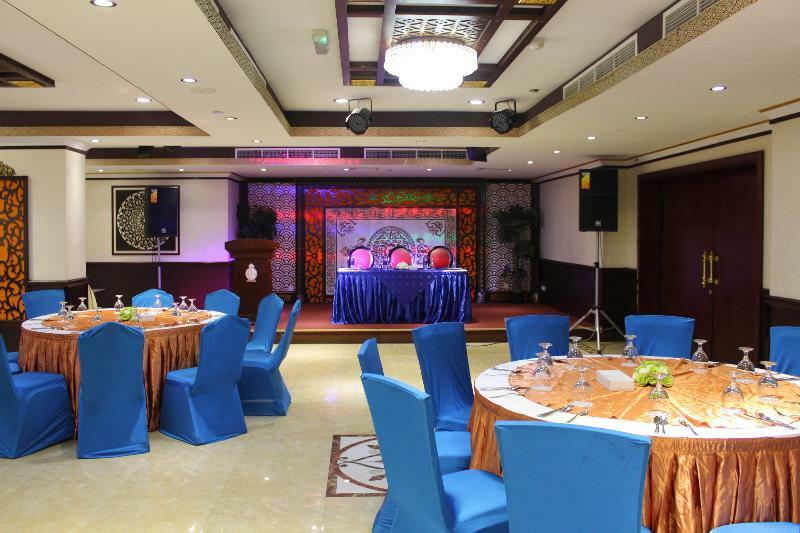 Clifton International Hotel Fujaïrah Extérieur photo