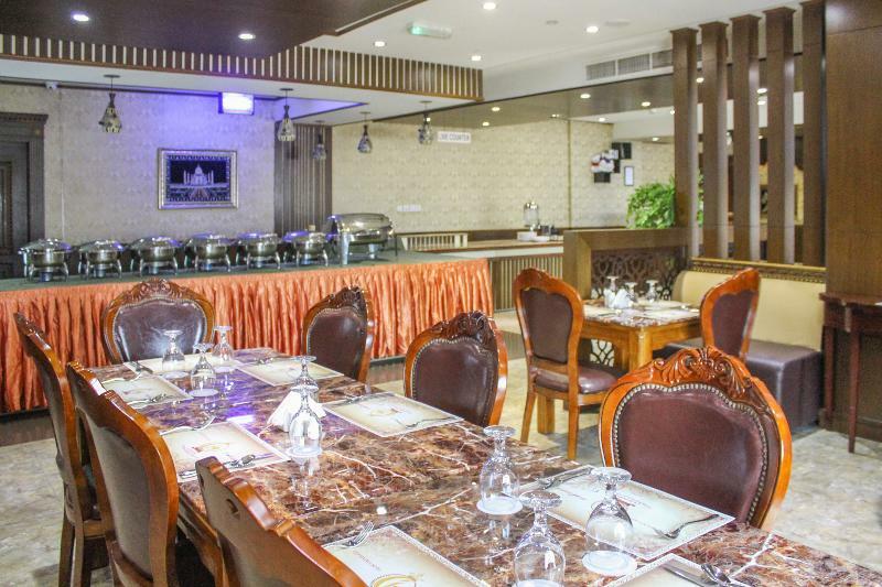 Clifton International Hotel Fujaïrah Extérieur photo